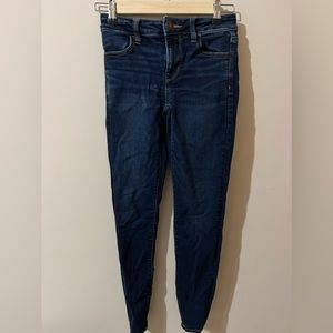 American eagle women’s dark wash jeans